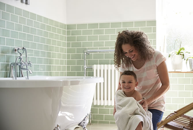 Badkamer schilderen: prijs, advies & tips schilderwerkenkosten.be Tegels verven badkamer
